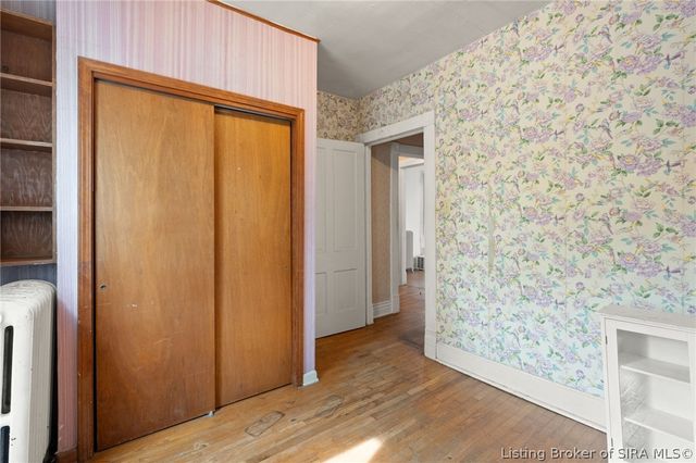 814 E Court Avenue, Jeffersonville, IN 47130
