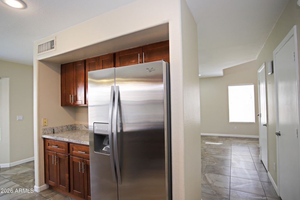 Image 17 of property listing at 1132 W BLUEBIRD Drive, Chandler, AZ 85286