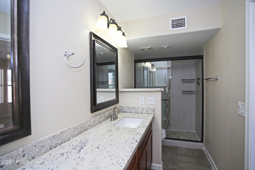 Image 28 of property listing at 1132 W BLUEBIRD Drive, Chandler, AZ 85286