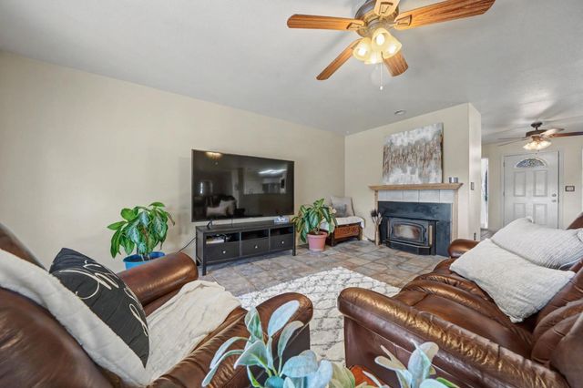 7151 Conner Dr, Valley Springs, CA 95252