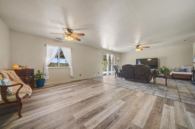 7151 Conner Dr, Valley Springs, CA 95252