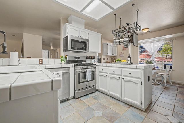 7151 Conner Dr, Valley Springs, CA 95252