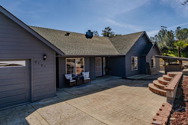 7151 Conner Dr, Valley Springs, CA 95252