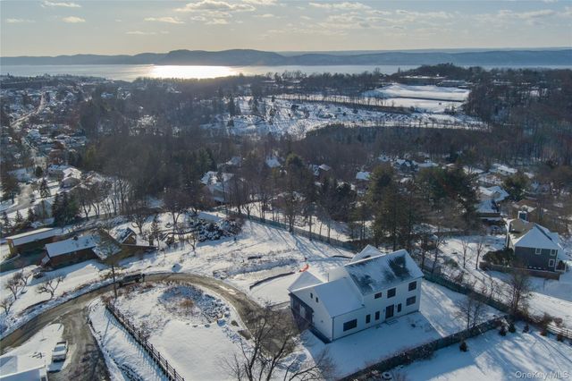 41 Croton Dam Road, Ossining, NY 10562