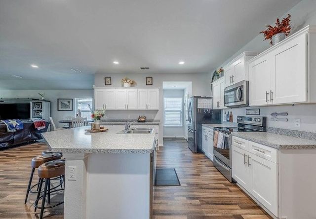 421 Atmore Street, Azle, TX 76020