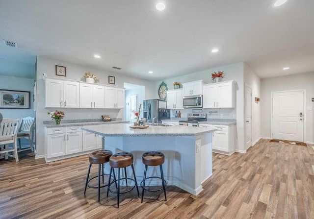 421 Atmore Street, Azle, TX 76020