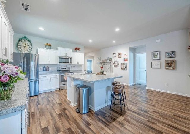 421 Atmore Street, Azle, TX 76020