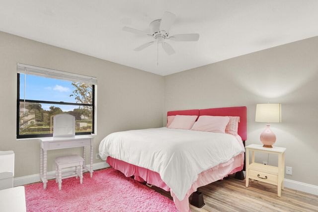 12910 Briarlake Circle 203, Palm Beach Gardens, FL 33418