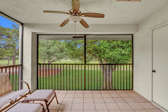 12910 Briarlake Circle 203, Palm Beach Gardens, FL 33418