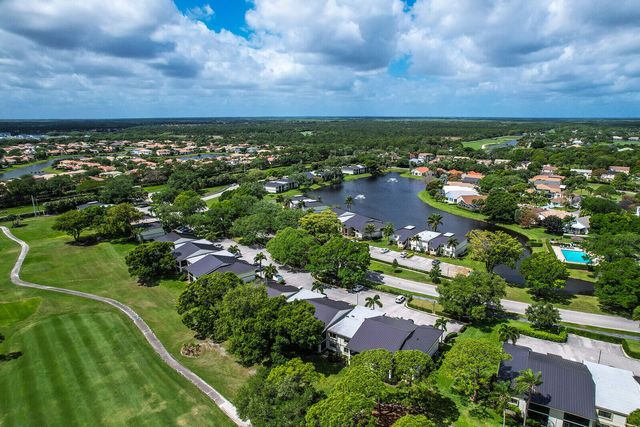 12910 Briarlake Circle 203, Palm Beach Gardens, FL 33418