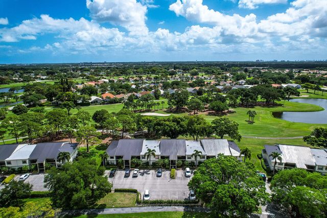 12910 Briarlake Circle 203, Palm Beach Gardens, FL 33418