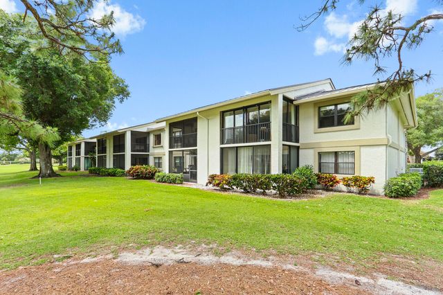 12910 Briarlake Circle 203, Palm Beach Gardens, FL 33418