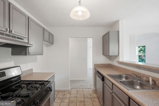 1668 Oak Knoll Circle SE, Atlanta, GA 30315