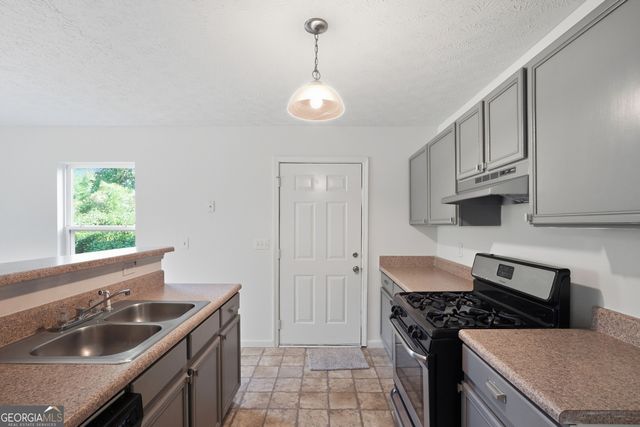 1668 Oak Knoll Circle SE, Atlanta, GA 30315
