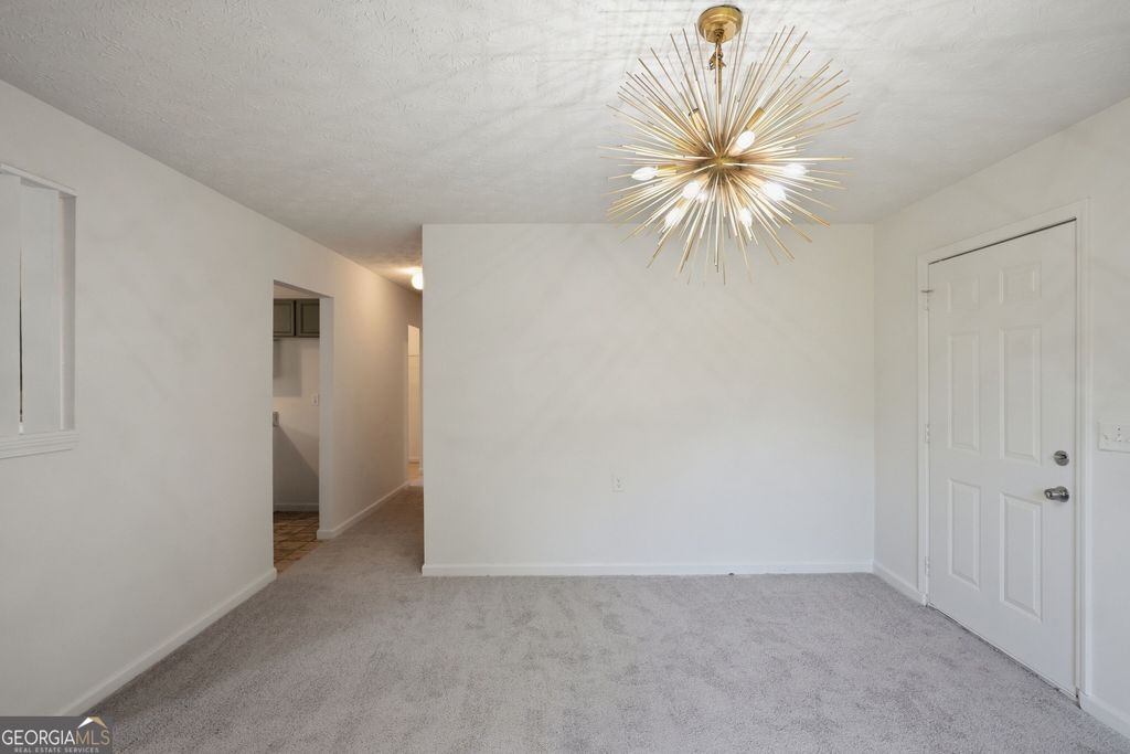 1668 Oak Knoll Circle SE, Atlanta, GA 30315 — photo 3