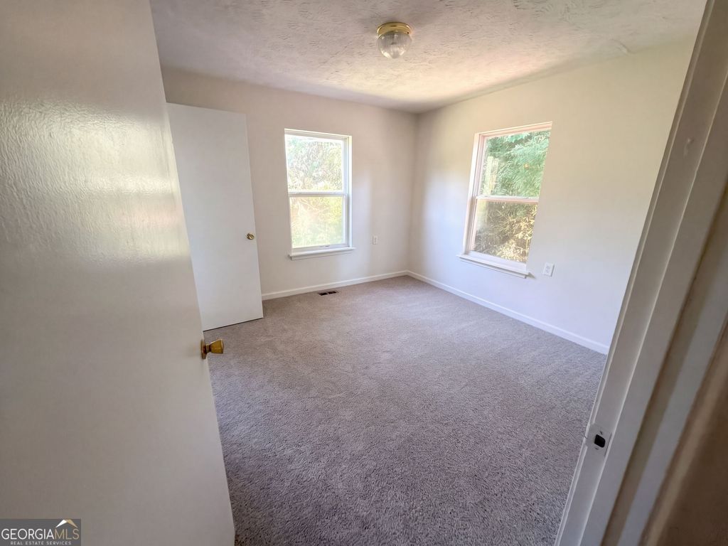 1668 Oak Knoll Circle SE, Atlanta, GA 30315 — photo 4