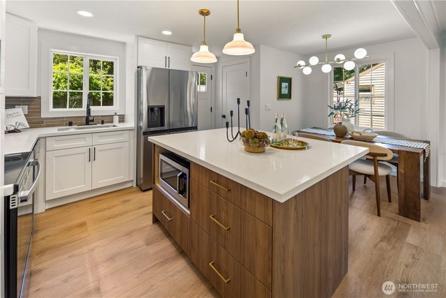 3533 SE 6th Street, Renton, WA 98058