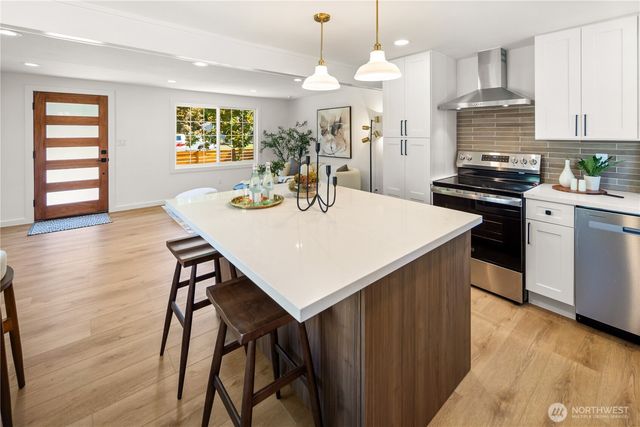 3533 SE 6th Street, Renton, WA 98058