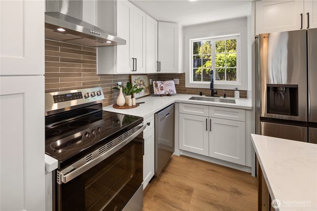 3533 SE 6th Street, Renton, WA 98058