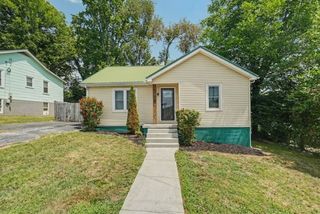 401 College Ave, E, Carthage, TN 37030