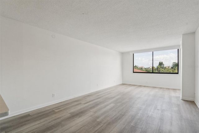 6219 PALMA DEL MAR BOULEVARD S 301, St Petersburg, FL 33715