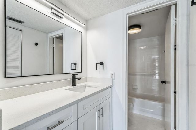 6219 PALMA DEL MAR BOULEVARD S 301, St Petersburg, FL 33715
