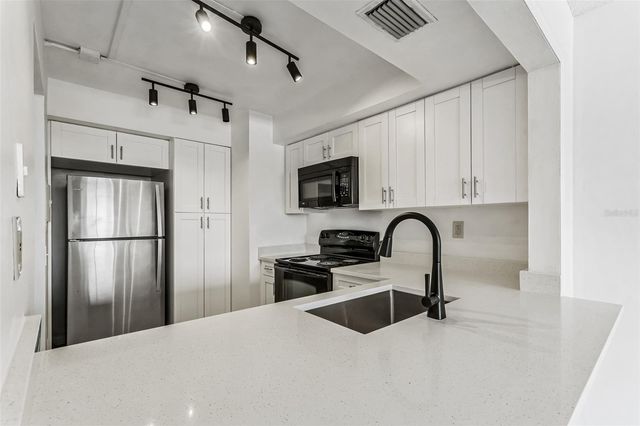 6219 PALMA DEL MAR BOULEVARD S 301, St Petersburg, FL 33715
