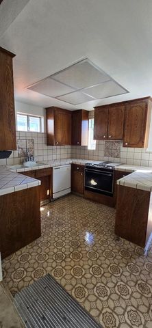 375 South Street, Hollister, CA 95023