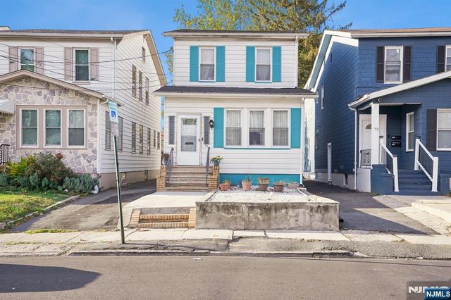 75 Coolidge Street, Irvington, NJ 07111