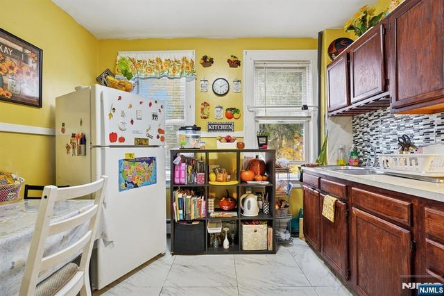 75 Coolidge Street, Irvington, NJ 07111