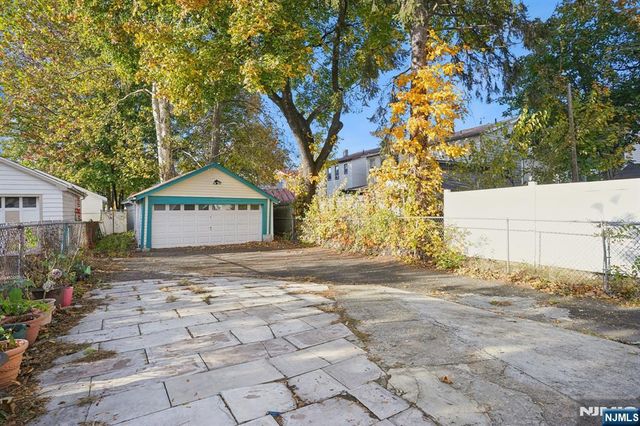 75 Coolidge Street, Irvington, NJ 07111