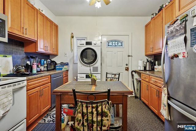 75 Coolidge Street, Irvington, NJ 07111