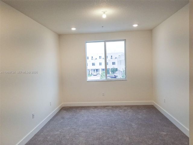 6425 NW 103rd Pl 106, Doral, FL 33178