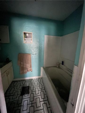 1909 Kansas Avenue, Kansas City, MO 64127