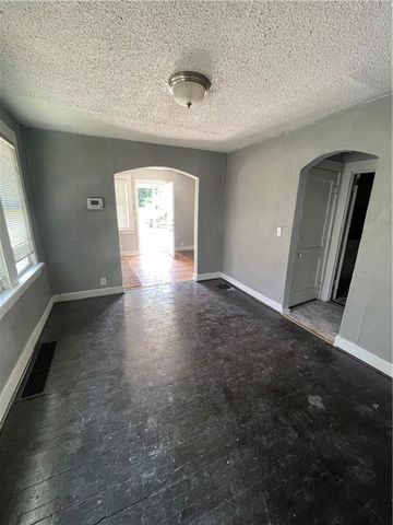 1909 Kansas Avenue, Kansas City, MO 64127