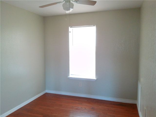 1509 Marine Dr, Corpus Christi, TX 78418