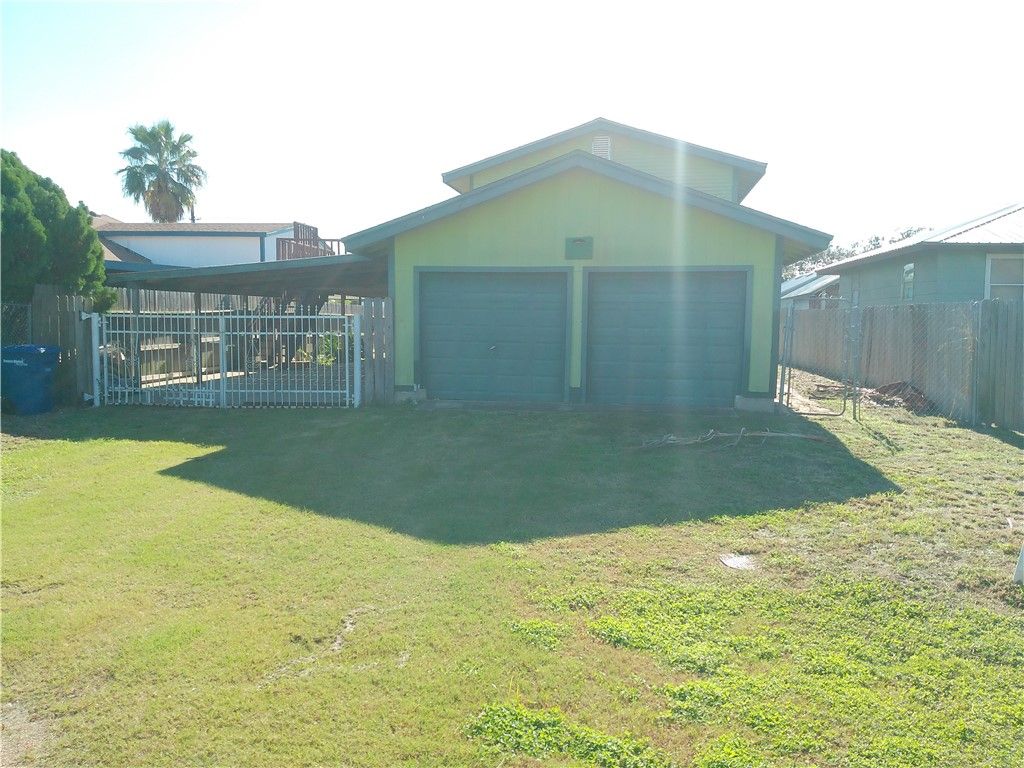 1509 Marine Dr, Corpus Christi, TX 78418