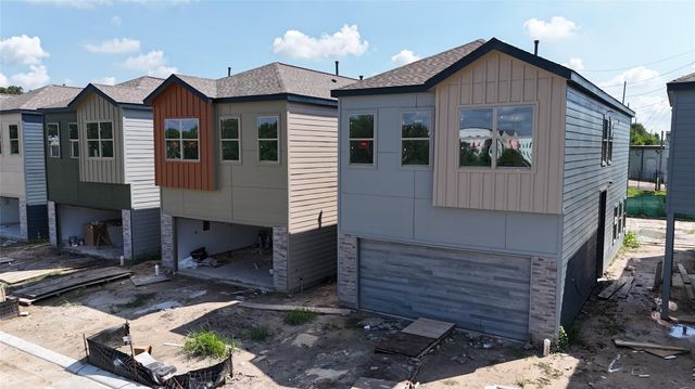 2808 Peacock Green Way, Houston, TX 77047