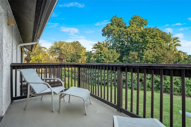 1646 STICKNEY POINT ROAD 1646-101, Sarasota, FL 34231