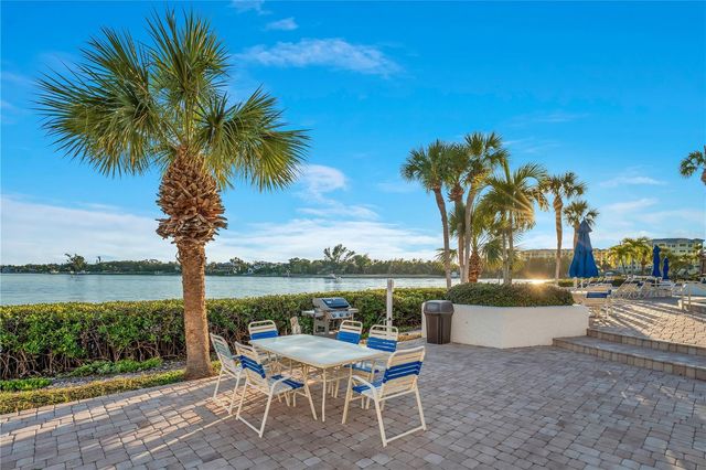 1646 STICKNEY POINT ROAD 1646-101, Sarasota, FL 34231