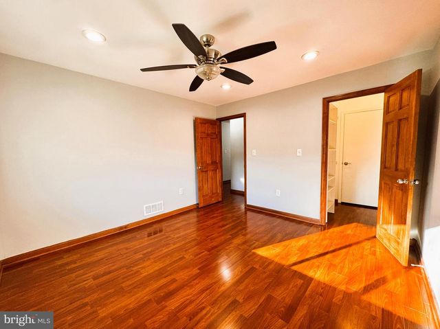 160 THOREAU DRIVE, Plainsboro, NJ 08536