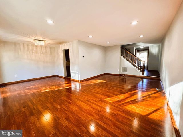 160 THOREAU DRIVE, Plainsboro, NJ 08536