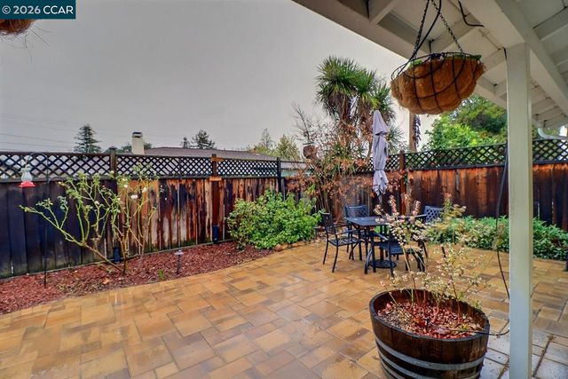 3124 Mount Diablo St, Concord, CA 94518