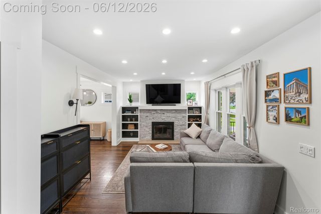 1512 Ferris, Royal Oak, MI 48067
