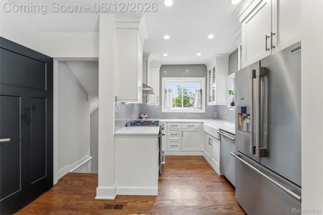1512 Ferris, Royal Oak, MI 48067