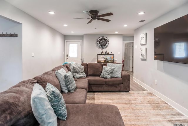 8635 Graham Dr, Baton Rouge, LA 70814