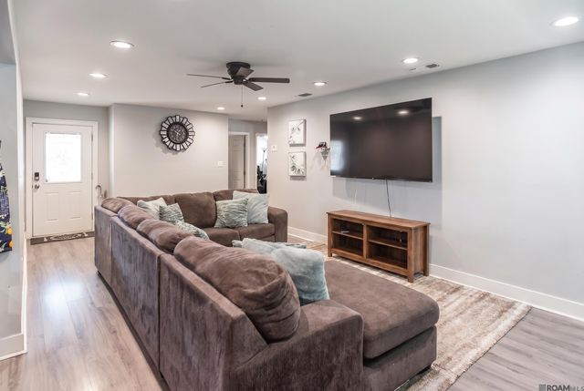 8635 Graham Dr, Baton Rouge, LA 70814