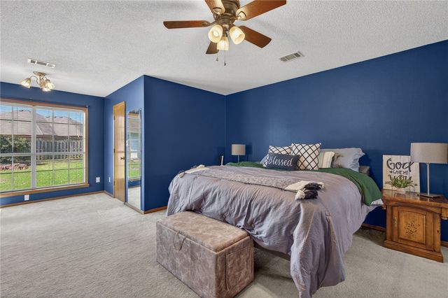 633 Meadowbrook Drive, Alma, AR 72921