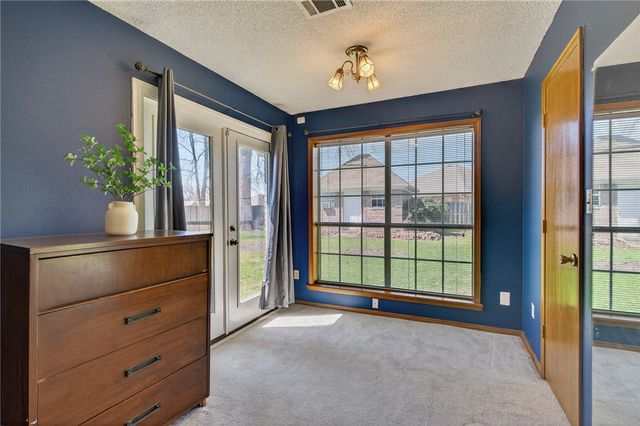 633 Meadowbrook Drive, Alma, AR 72921