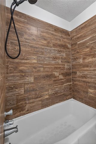 633 Meadowbrook Drive, Alma, AR 72921